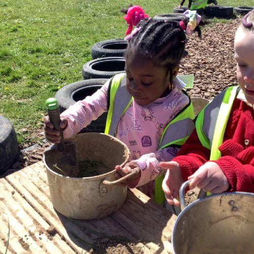 ST CLARES SCHOOL – Our links